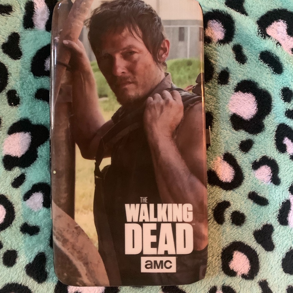 Daryl Dixon wallet